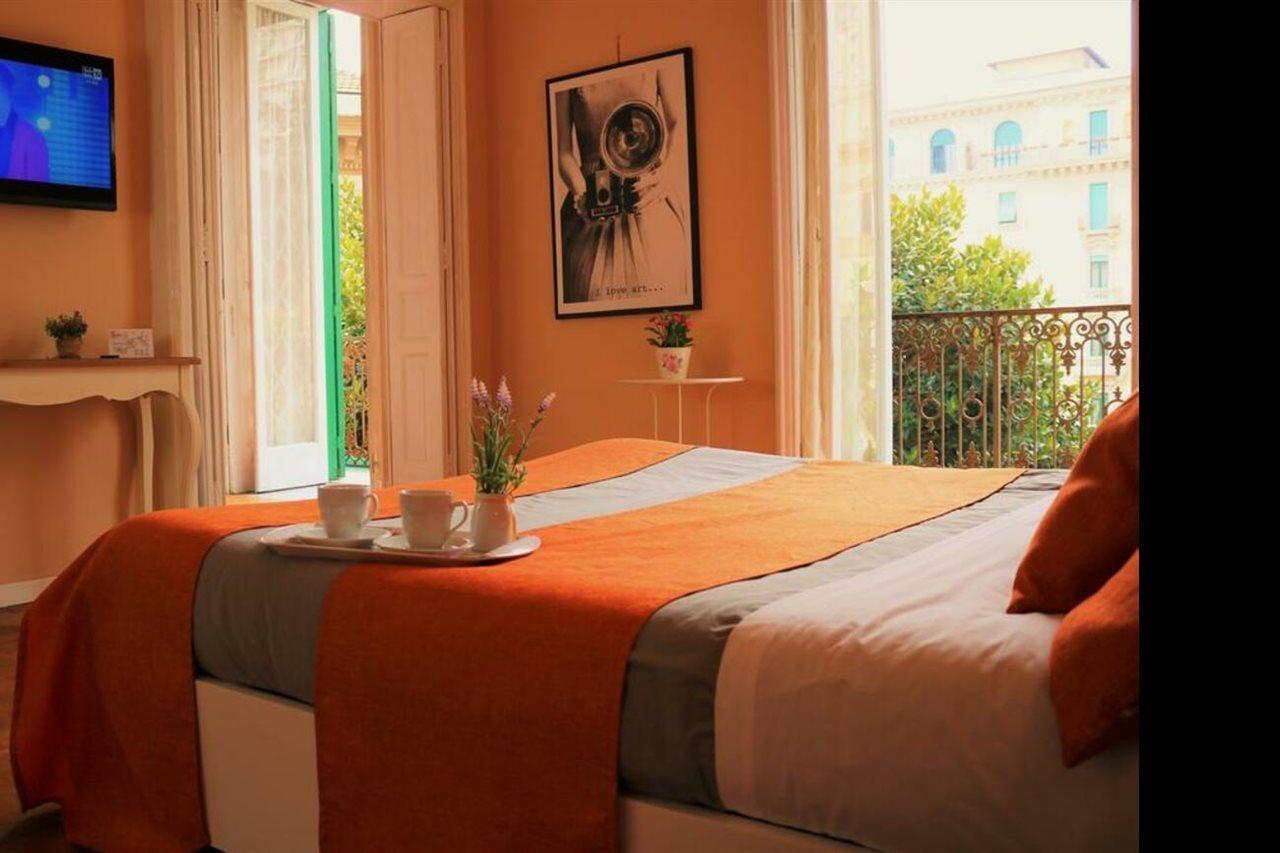 Bed and Breakfast Amedeo Square Nápoles Exterior foto