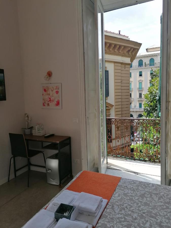 Bed and Breakfast Amedeo Square Nápoles Exterior foto