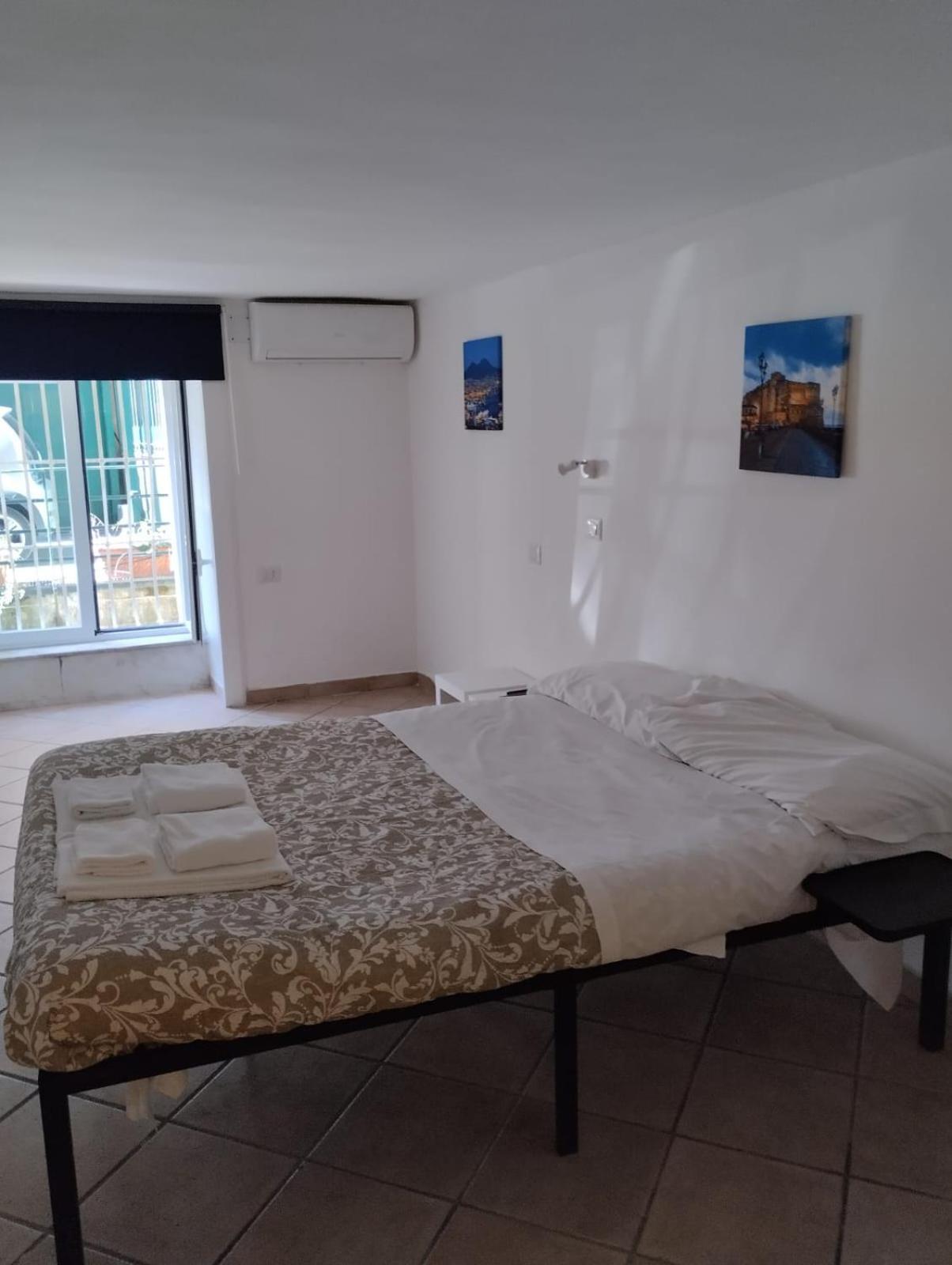 Bed and Breakfast Amedeo Square Nápoles Exterior foto