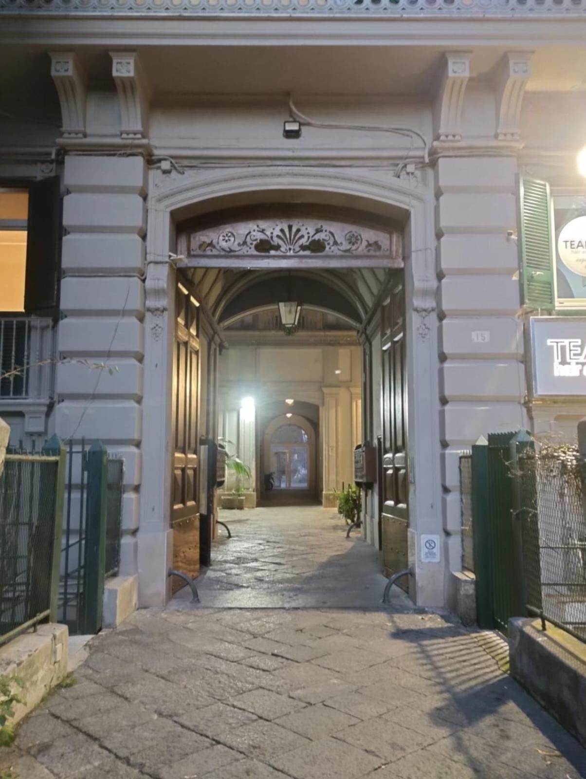 Bed and Breakfast Amedeo Square Nápoles Exterior foto